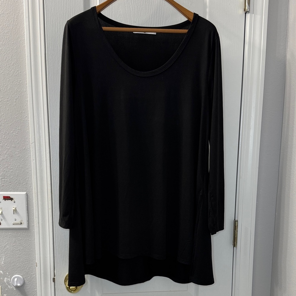 Project Social Black Long Sleeve Women’s Top - NWOT